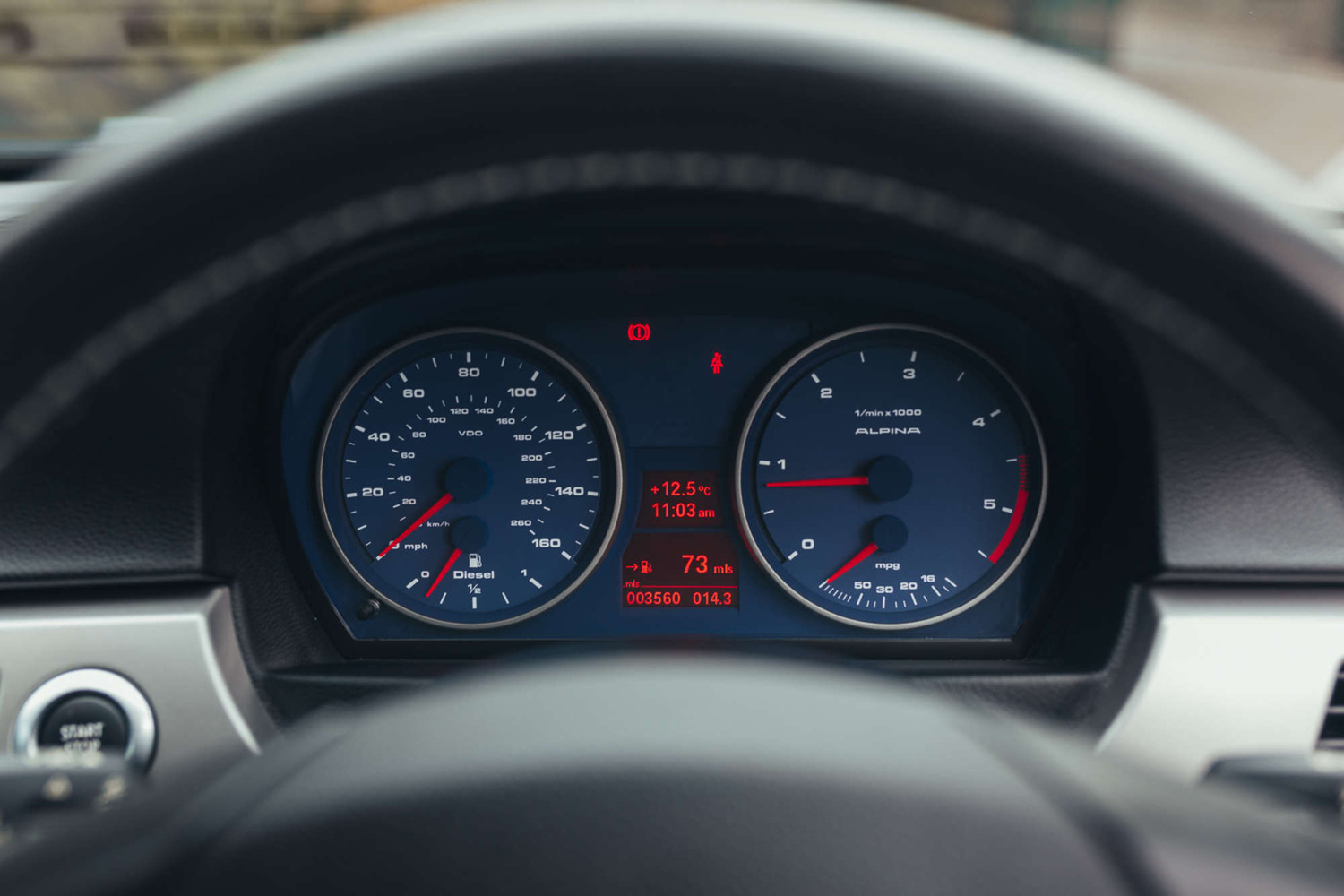 2000x1333