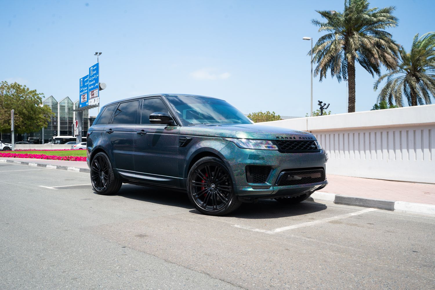 Custom Range Rover Repaint with Bespoke Color by DEIZ GARAGE | مدونة ...