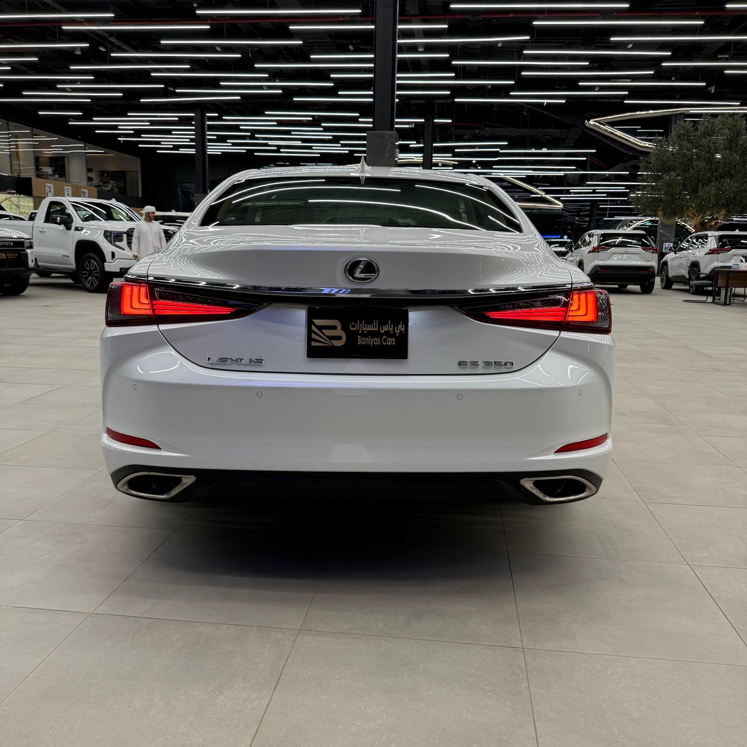 لكزس ES ES 350 2025 — الصورة 6 من 9