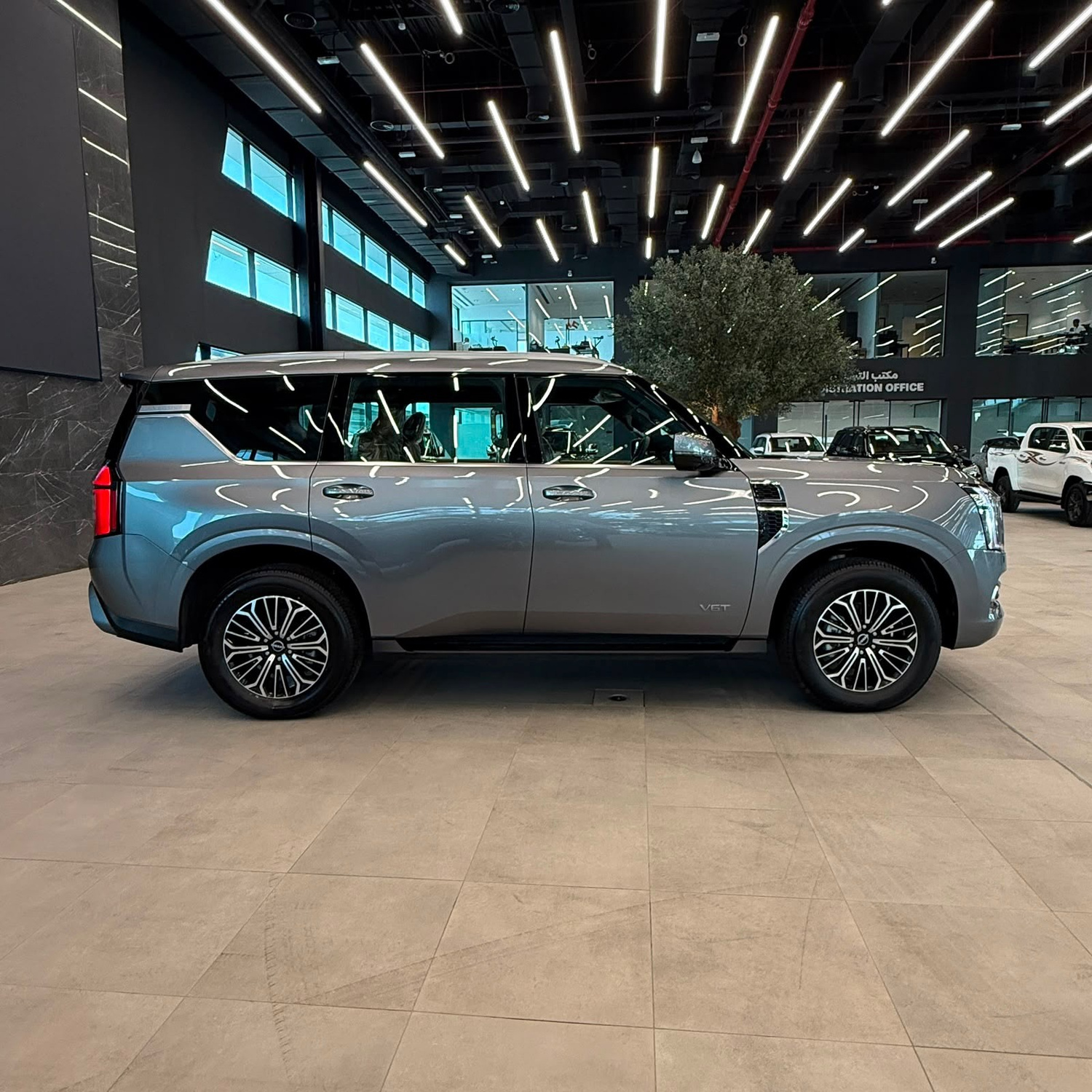 نيسان باترول LE Titanium 2026 — الصورة 4 من 9