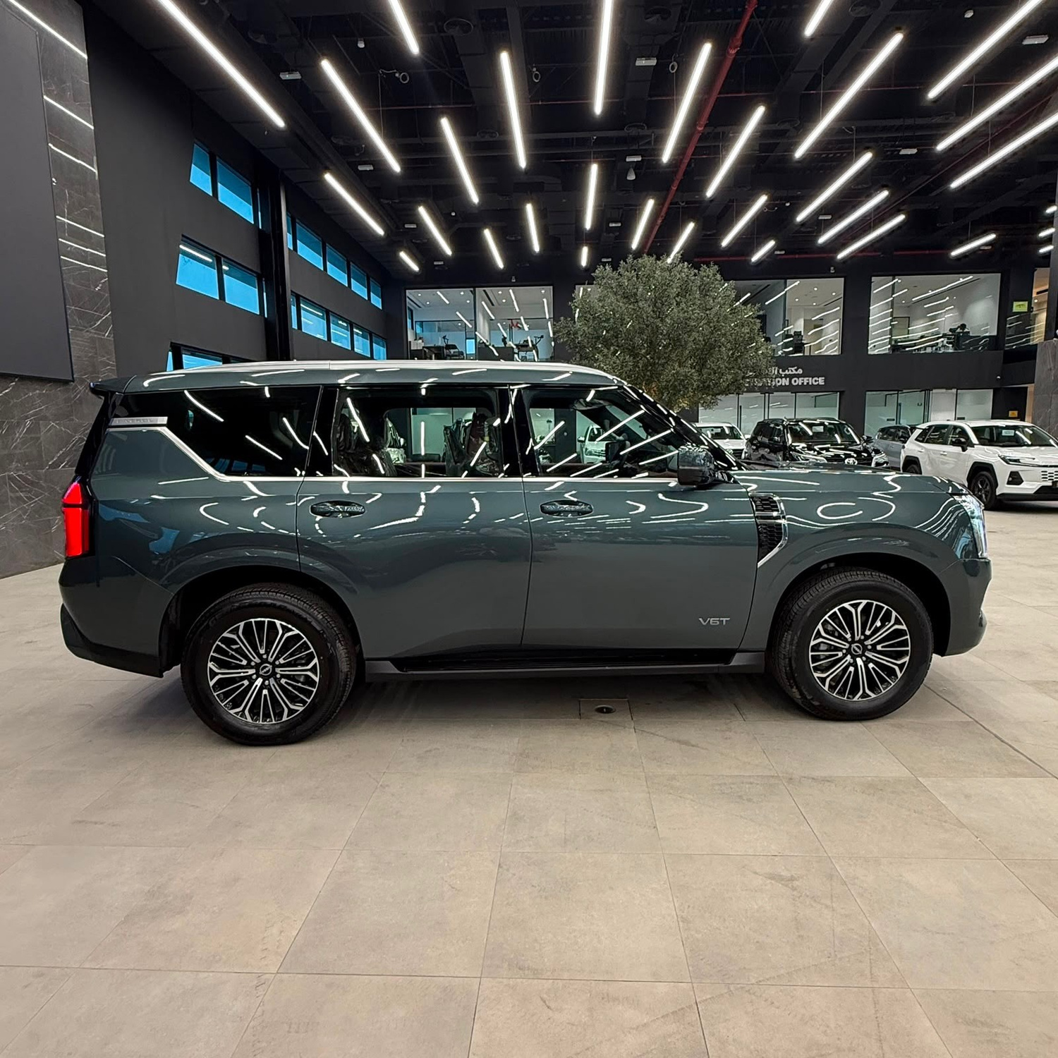 نيسان باترول LE Titanium+ 2026 — الصورة 4 من 9