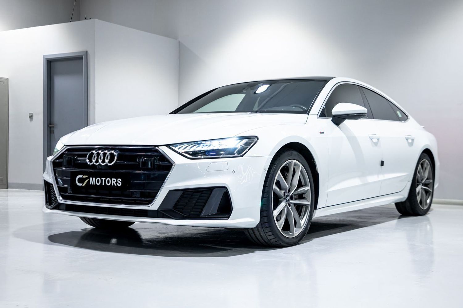 Audi A7 2020 из ОАЭ — купить под ключ