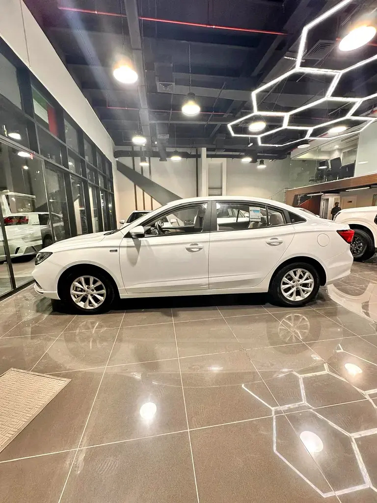 إم جي 5 GT 2026 — الصورة 5 من 14