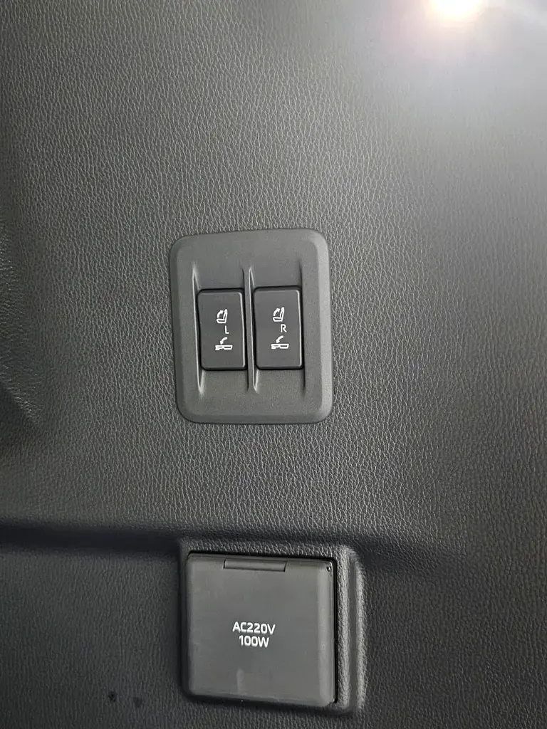 تويوتا لاند كروزر برادو VXL3 2026 — الصورة 17 من 20