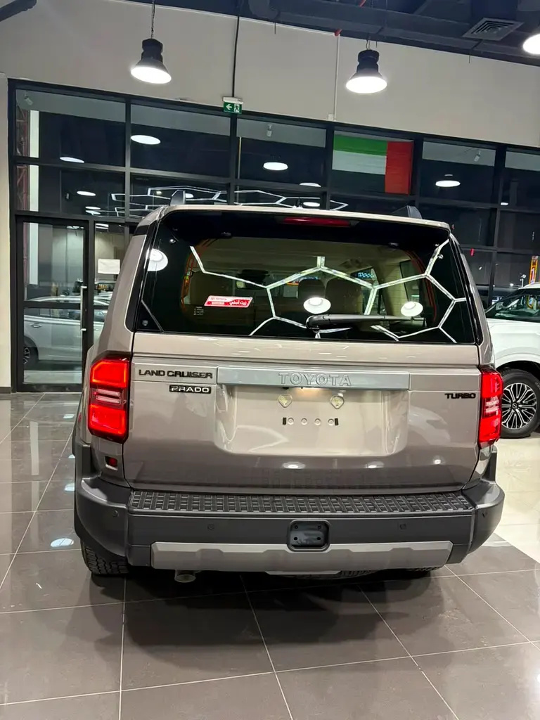 تويوتا لاند كروزر برادو TXL3 2026 — الصورة 4 من 20