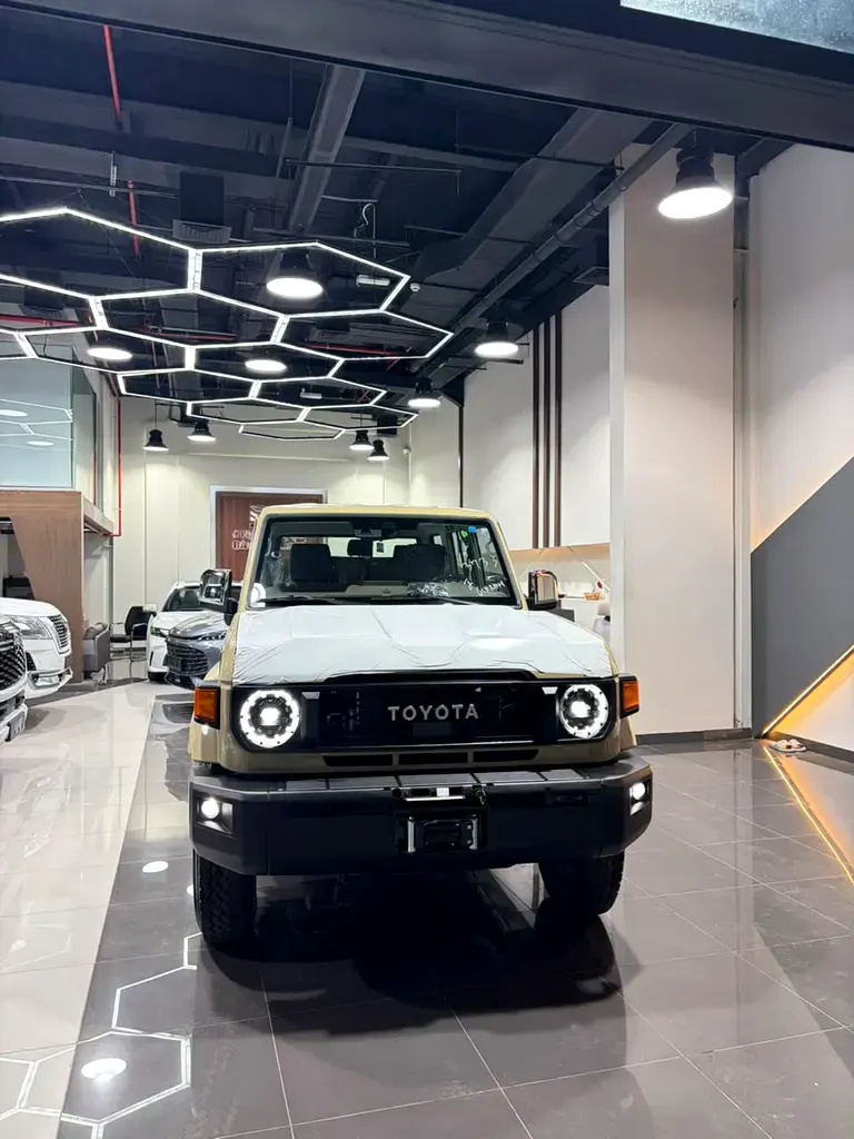 تويوتا لاند كروزر 70 LC76 2026 — الصورة 2 من 20