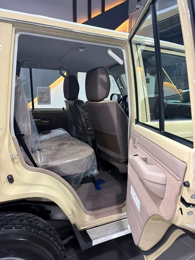 تويوتا لاند كروزر 70 LC76 2026 — الصورة 15 من 20