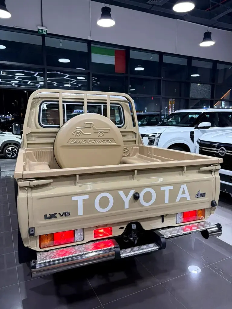 تويوتا لاند كروزر 70 LC79 LX double cab 2026 — الصورة 5 من 20