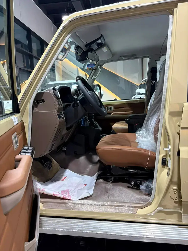 تويوتا لاند كروزر 70 LC79 LX double cab 2026 — الصورة 15 من 20