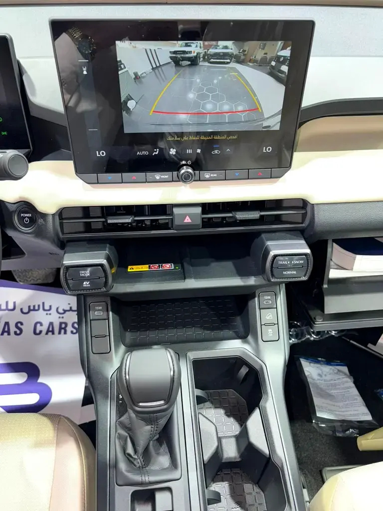 تويوتا راف فور XLE Hybrid 2026 — الصورة 9 من 20