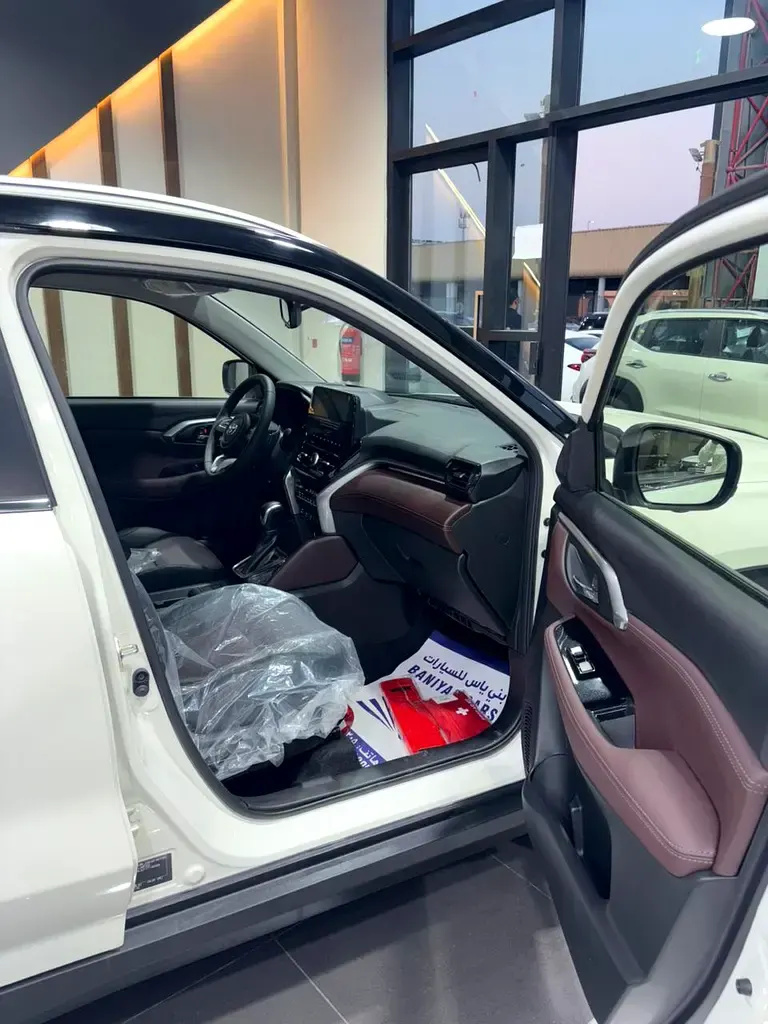 Toyota Urban Cruiser 2026 — Photo 8 of 20