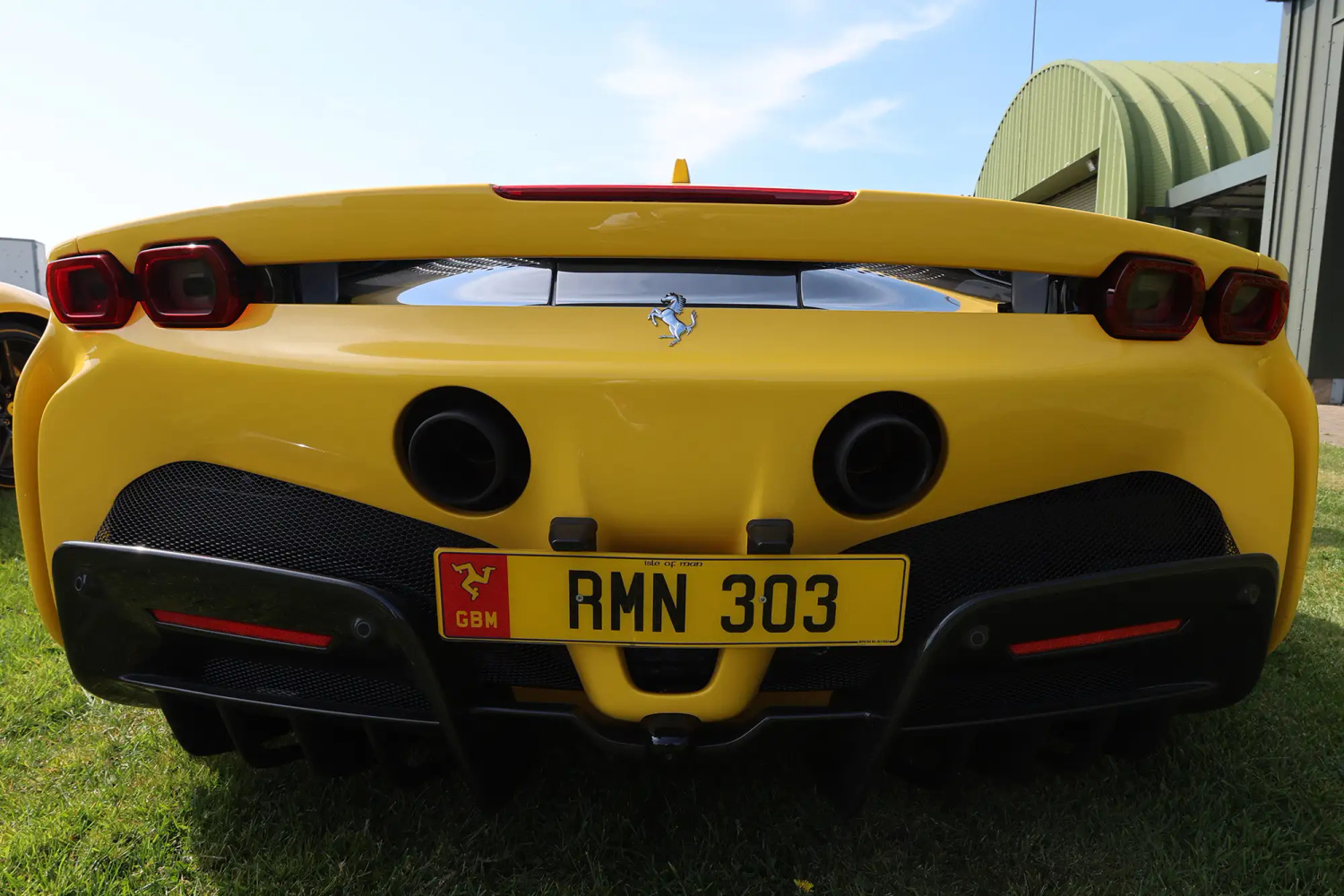 2000x1333